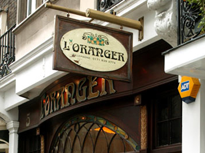 Αλλού τρώει, αλλού πίνει και… σε κανέναν δεν τα δίνει